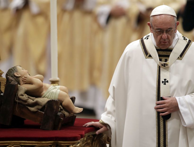 El Papa recordó en misa del Gallo a los niños bajo las bombas
