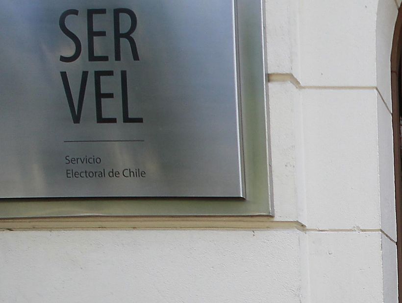Raúl García fue designado como nuevo director del Servel