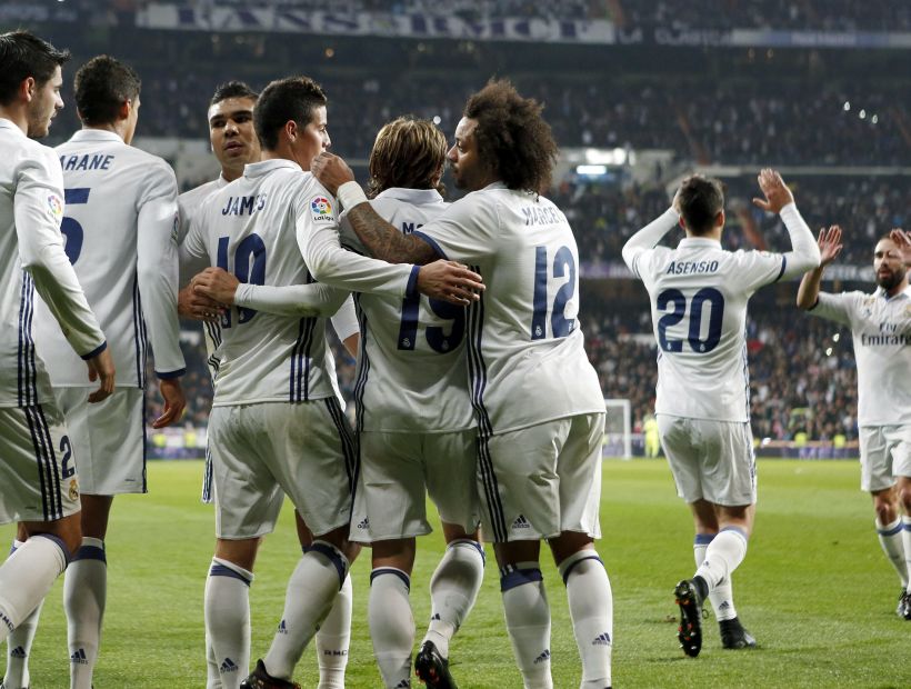 El Real Madrid goleó por 3-0 al Sevilla en la ida de los octavos de final de la Copa del Rey