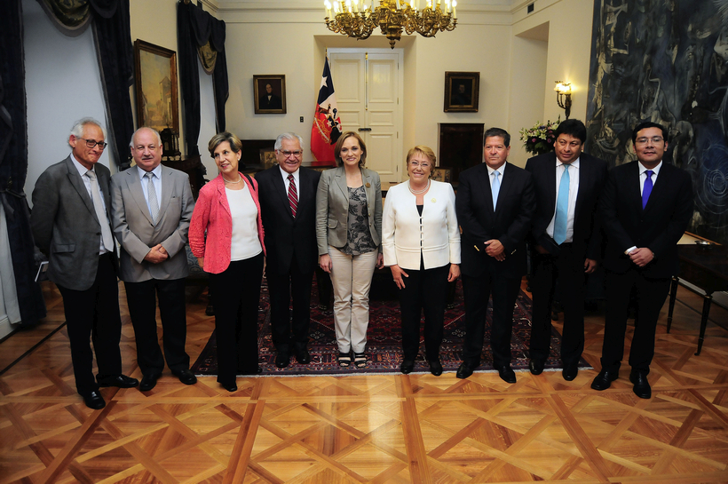 Presidentes de la Nueva Mayoría se reunieron con Bachelet en la antesala de la entrega de la encuesta CEP