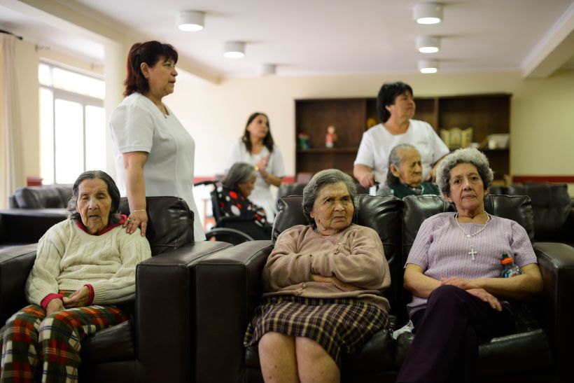 Brote de Influenza en hogar de ancianos de La Serena: 37 contagiados están recibiendo tratamiento