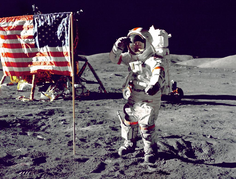 Murió Gene Cernan, el último hombre que caminó en la luna