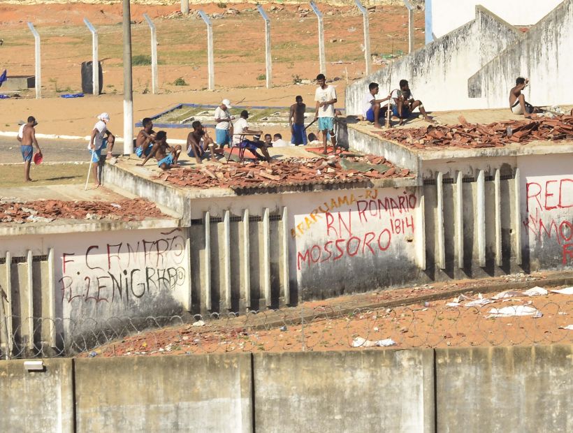 La policía entró a la cárcel para construir barrera entre bandos en Brasil