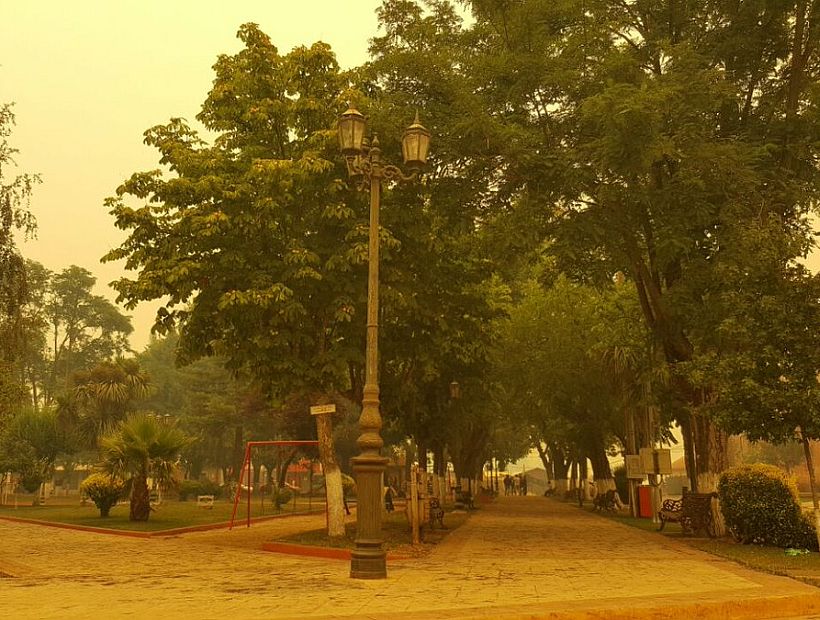 Evacuaron a 4 mil personas en Empedrado por el avance del incendio forestal Evacuaron a 4 mil personas en Empedrado por el avance del incendio forestal
