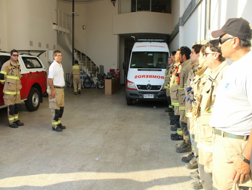 Bomberos de Valparaíso y Viña se unen al combate de incendio en sector de Florida Bomberos de Valparaíso y Viña se unen al combate de incendio en sector de Florida