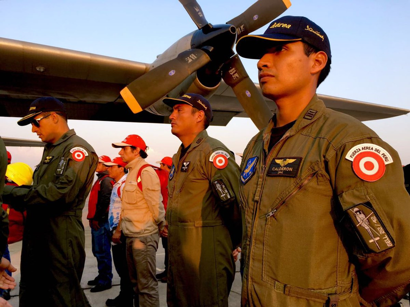 Brigadistas peruanos llegaron a Chile para colaborar con el combate de los incendios forestales