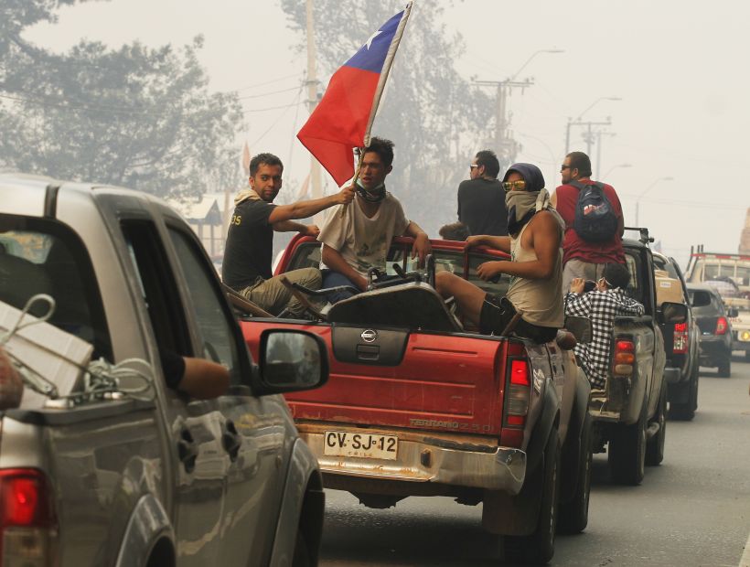 [FOTOS] Voluntarios provocan tacos kilométricos para ayudar a los damnificados en Santa Olga