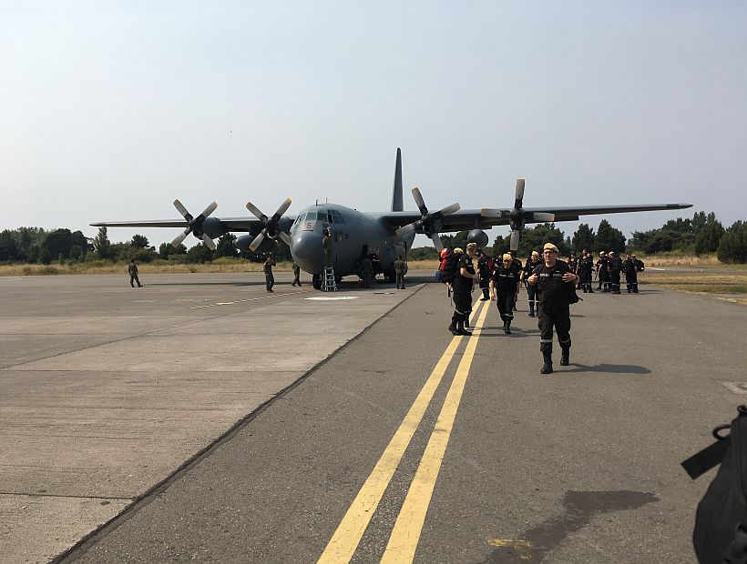 Llegaron 63 brigadistas españoles para atacar los incendios forestales en el Biobío