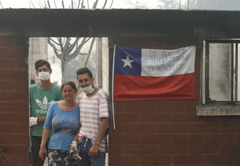 Mauricio Pinilla busca familia de Alto los Moranes para entregarles ayuda