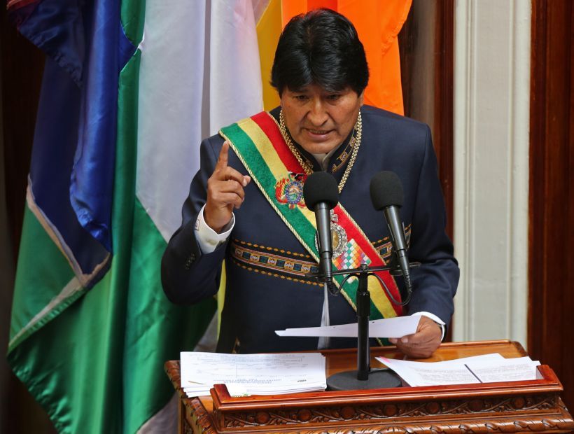 Evo Morales viajó hoy a La Haya para revisar detalles de demanda contra Chile