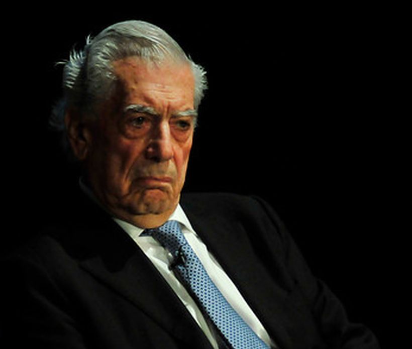 Vargas Llosa pidió a los hispanohablantes 