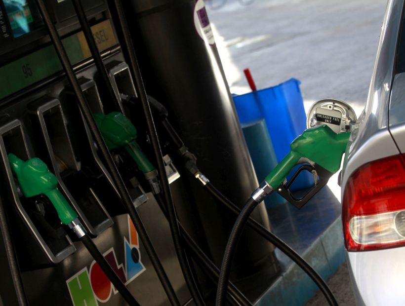 El precio de las gasolinas bajará en $5,5 a partir de mañana