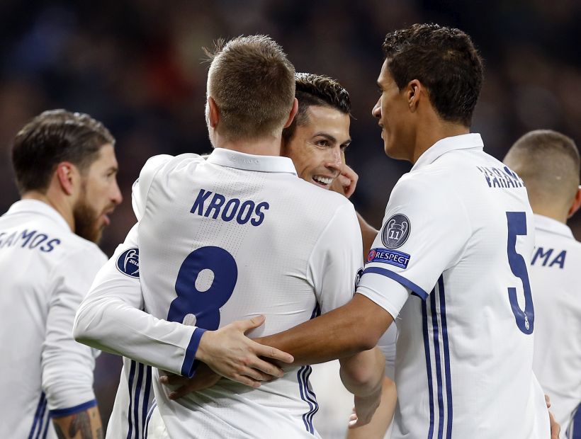 El Real Madrid se sobrepuso y doblegó por 3-1 al Napoli por la Champions