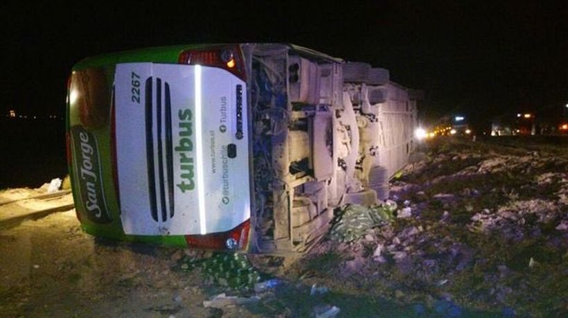 19 muertos dejó accidente de bus que viajaba de Argentina rumbo a Chile