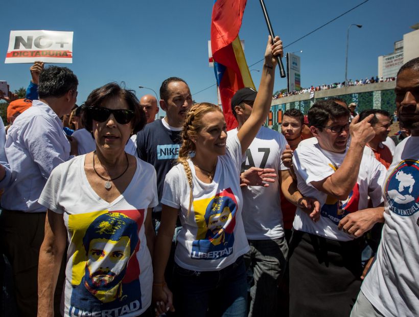 Opositores venezolanos marcharon pidiendo la libertad de Leopoldo López