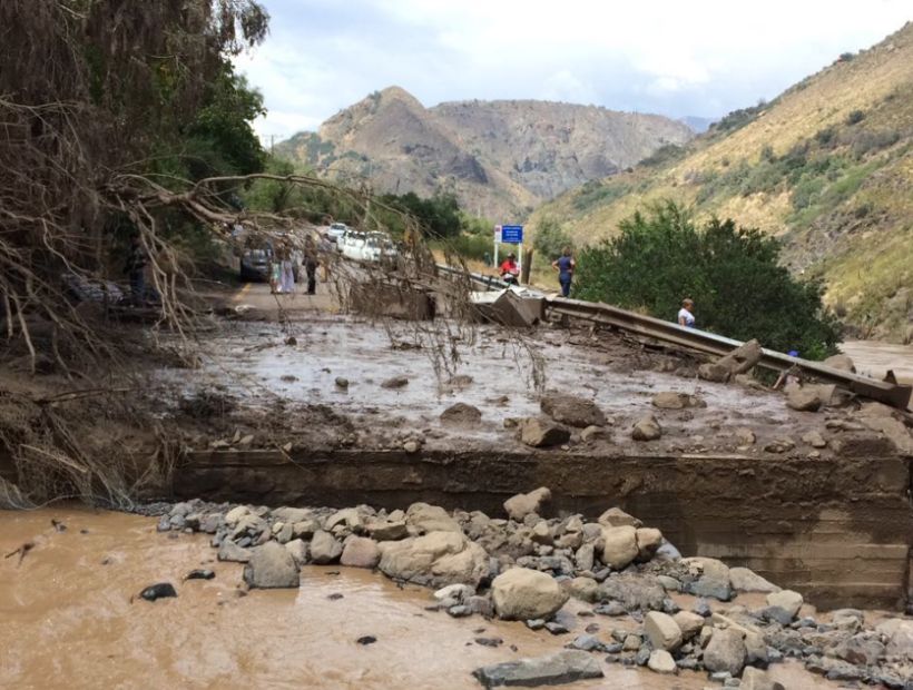 San José de Maipo: MOP inició trabajos para recuperar la conectividad tras colapso de puente