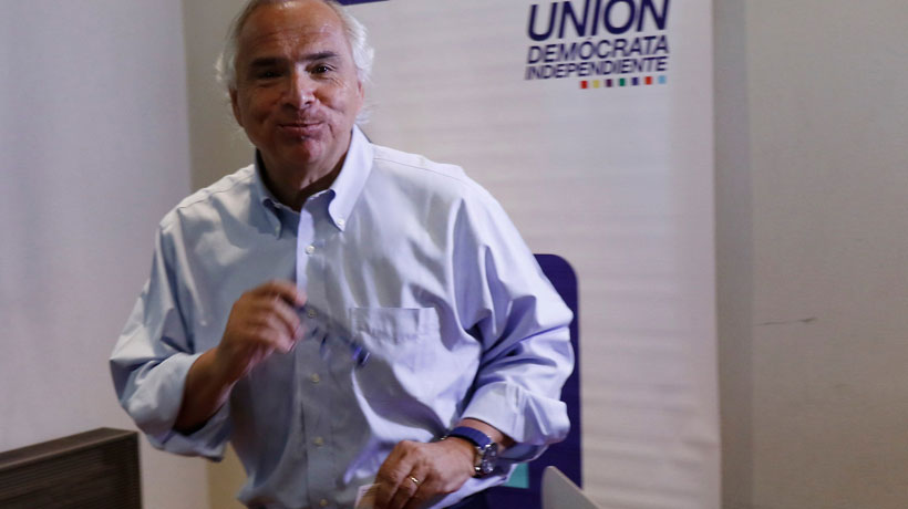 Andrés Chadwick: "Piñera no necesita de ningún gobierno para ganar plata"