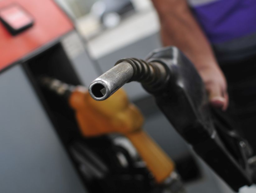 Las bencinas registrarán una nueva baja desde este jueves
