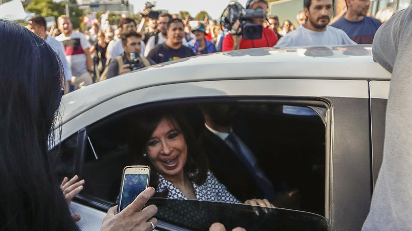 Cristina Fernández negó corrupción y denunció una 