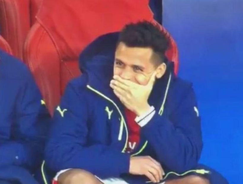 En Inglaterra criticaron a Alexis por sus supuestas risas durante la goleada contra el Arsenal