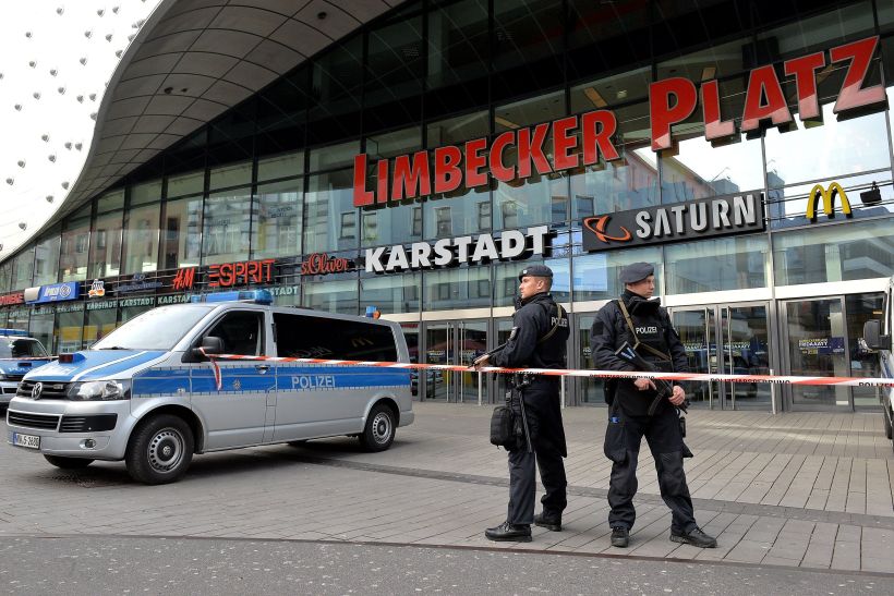Policía alemana cierra un centro comercial ante 