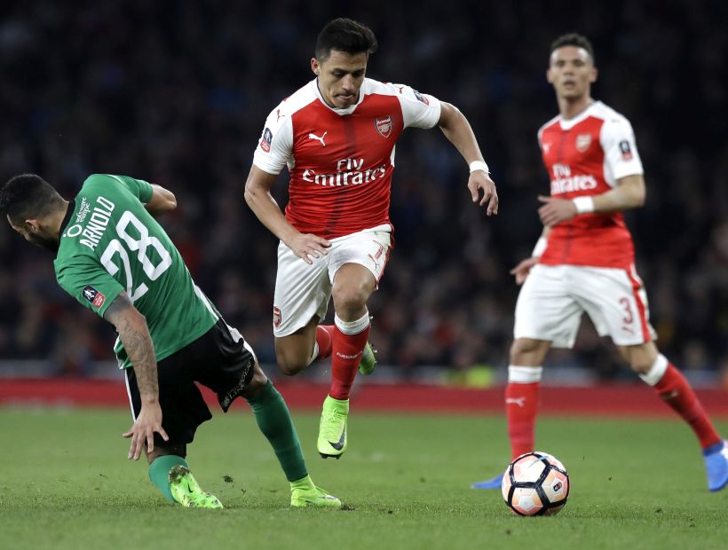 [VIDEO] Con gol de Alexis el Arsenal derrotó por 5-0 al Lincoln City y pasó a semifinales de la FA Cup