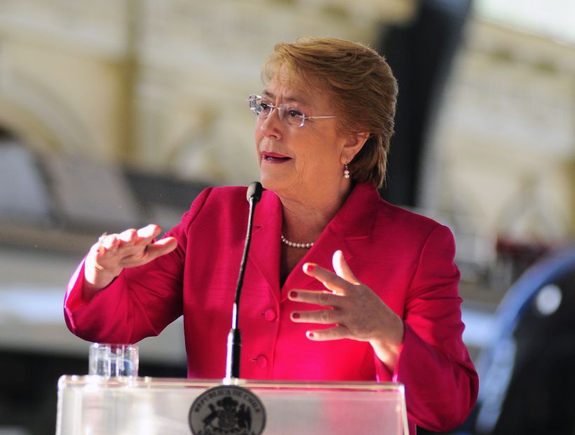 La Presidenta Bachelet refichó por el Partido Socialista