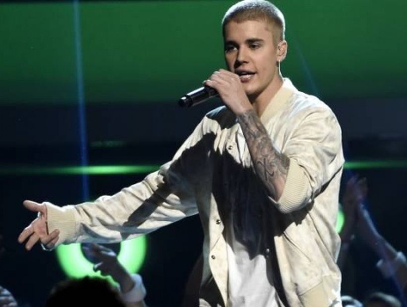 Justin Bieber arribó a Chile para su concierto en el Estadio Nacional