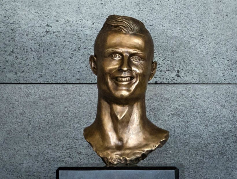 El busto de Cristiano Ronaldo que provocó burlas y críticas en las redes sociales