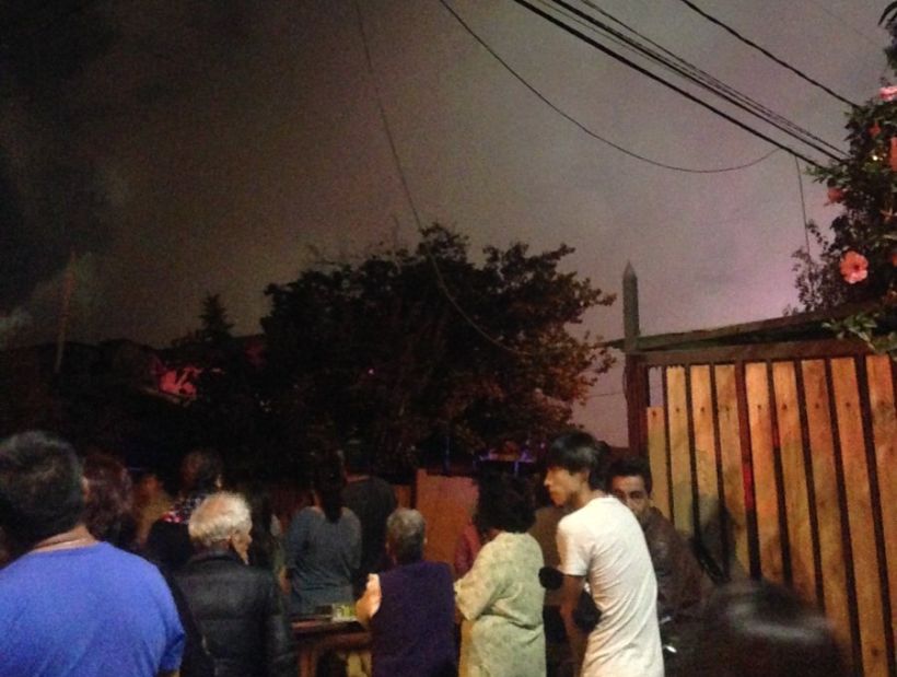 Incendio afectó a siete viviendas y dejó 18 damnificados en Peñalolén