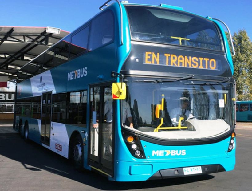 Bus de dos pisos del Transantiago registró solo un 8% de evasión en su primer mes