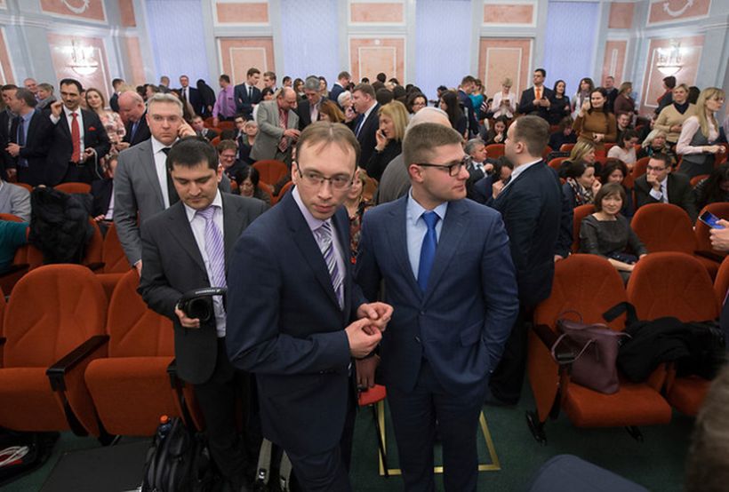 Rusia prohíbe a testigos de Jehová al considerarlos organización extremista