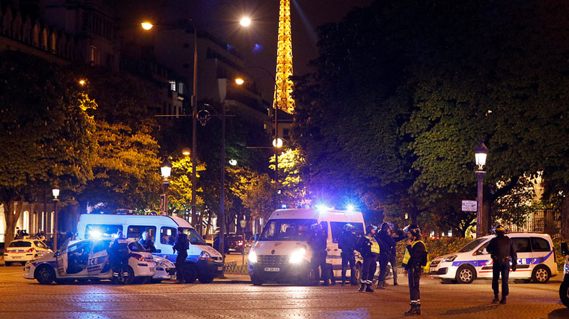 Autor del tiroteo en París tenía como objetivo a los policías