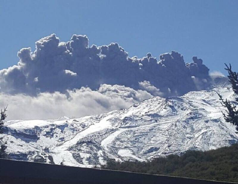 Volcán Chillán podría emitir pulsos eruptivos de mayor tamaño