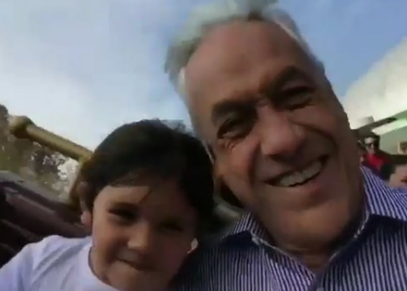 [VIDEO] Nieta de Piñera la sufrió toda junto a su abuelo en la montaña rusa: 