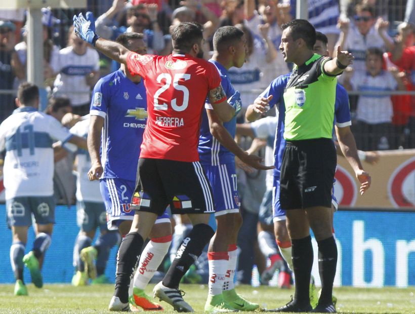 Herrera culpó al árbitro por la derrota de la U: 