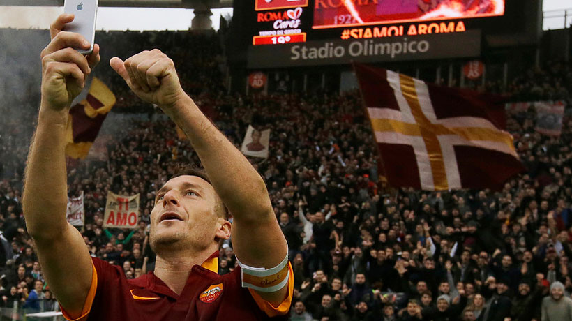 Nuevo director deportivo de la Roma anunció el retiro de Francesco Totti