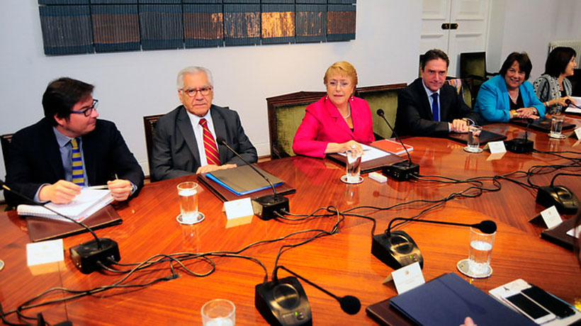 Bachelet pidió a sus ministros no participar en las campañas presidenciales