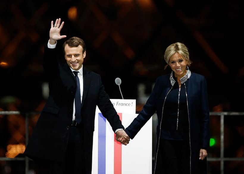 Brigitte y Emmanuel Macron, una pareja presidencial distinta