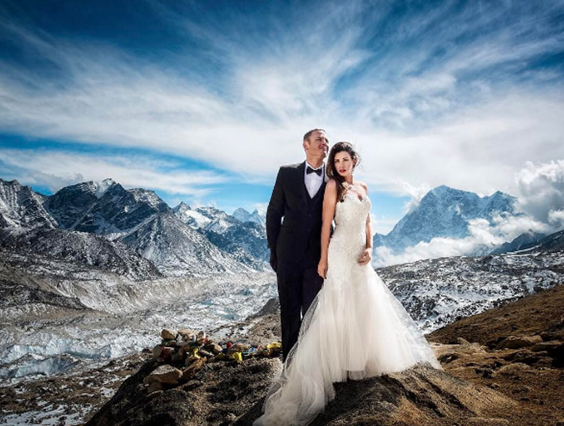 La épica boda de una pareja en el Monte Everest