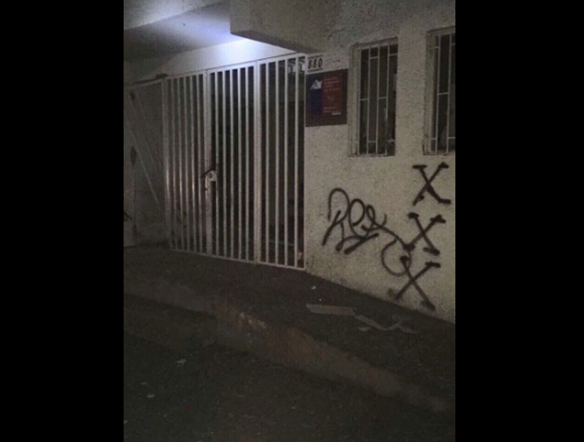 Un artefacto detonó en la Corporación de Asistencia Judicial en Melipilla