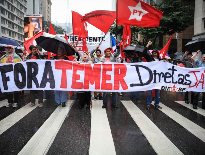 Brasileños exigen la renuncia del Presidente Michel Temer