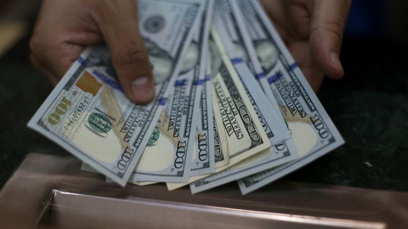 Dólar en alza: la divisa superó la barrera de los $670