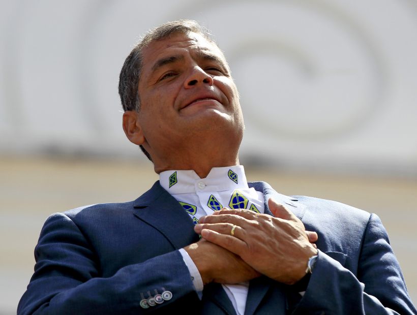 Rafael Correa dejó el hospital tras cuatro días internado por neumonía