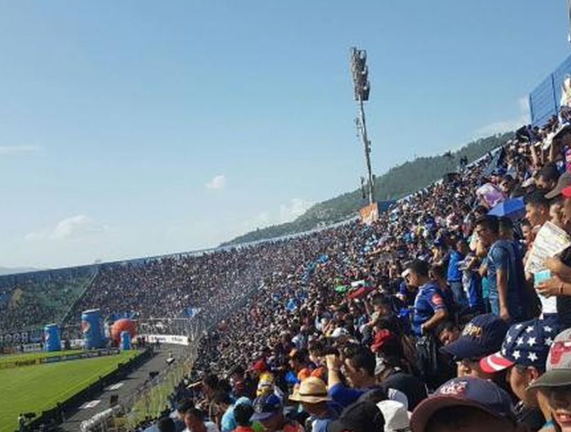 Cuatro muertos y varios lesionados dejó una estampida previo a la final de la liga en Honduras