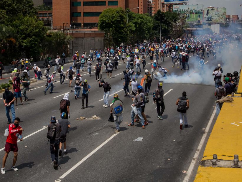 Murió el joven que fue quemado en protesta de Venezuela