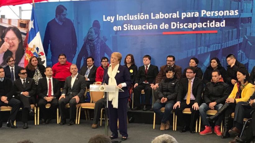La presidenta Michelle Bachelet envió y promulgó la Ley de Inclusión Laboral
