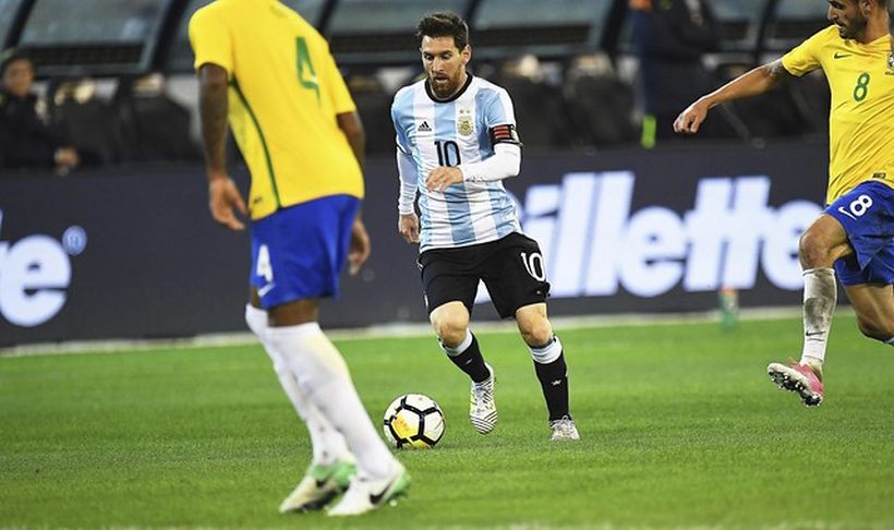 Sampaoli debutó con un triunfo 1-0 de Argentina sobre Brasil