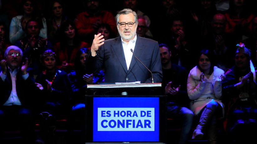 Partidos que apoyan a Alejandro Guillier realizarán una masiva proclamación en el Teatro Caupolicán