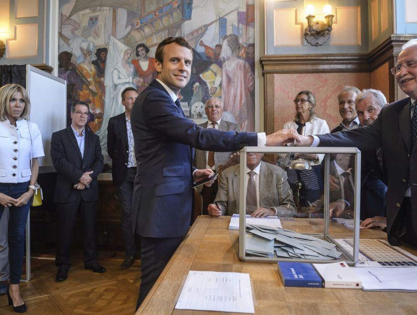 Francia: el partido de Macron se impuso en la primera vuelta de las legislativas